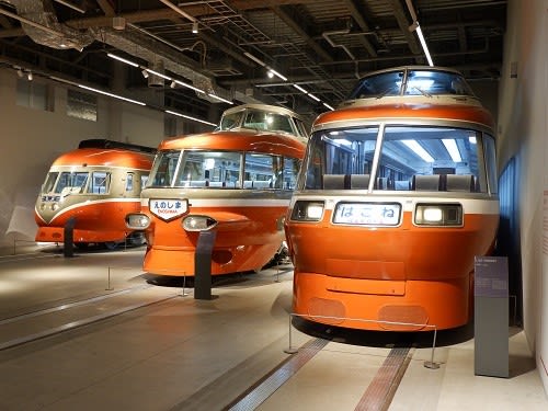 ロマンスカーミュージアムの展示車両2・   町田