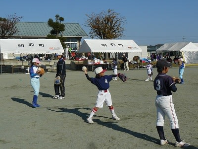 キャッチボールのコツ Let S Play Softball