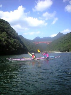 貸切シーズン到来！安房川渓谷カヤックツアー＼(^_^)／