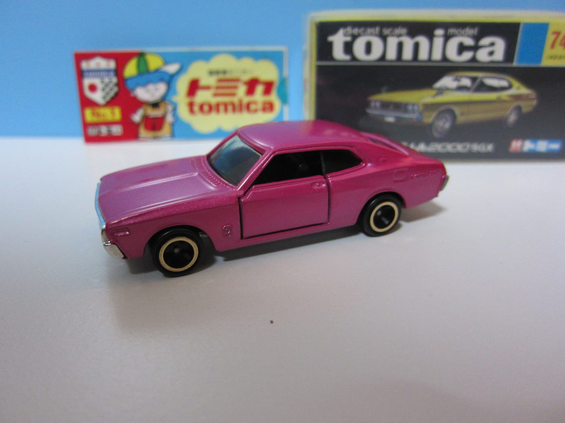 トミカ ニッサンローレル SGX 喝徒飛競走車 かっとびレーサー トミカ ニッサンローレル SGX 喝徒飛競走車 かっとびレーサー