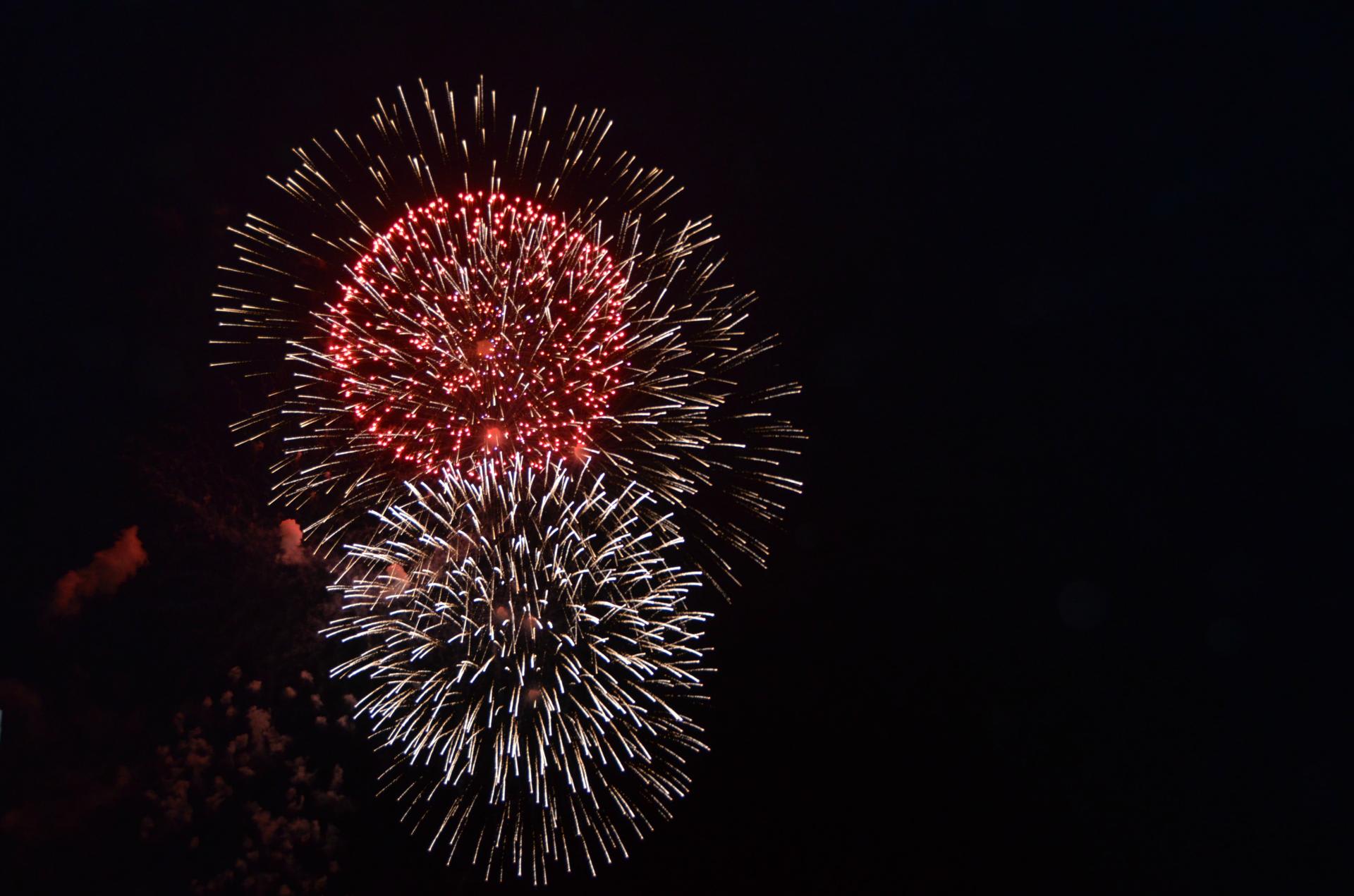 真夏の夜の夢ー横浜の花火 Matasaburo3の散歩日記