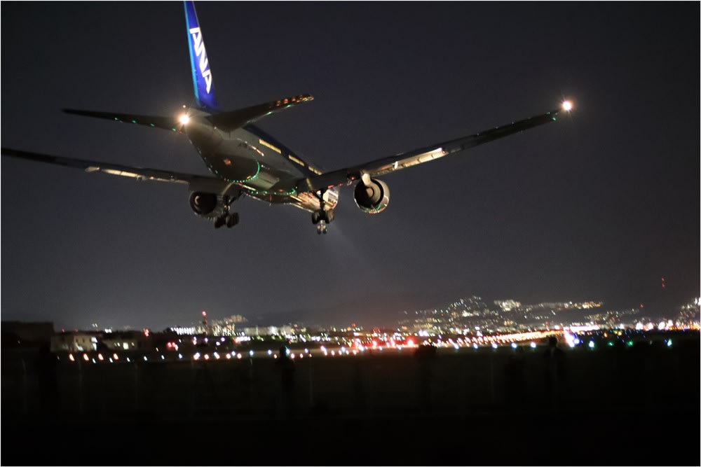 夜間飛行.2 - 写真機