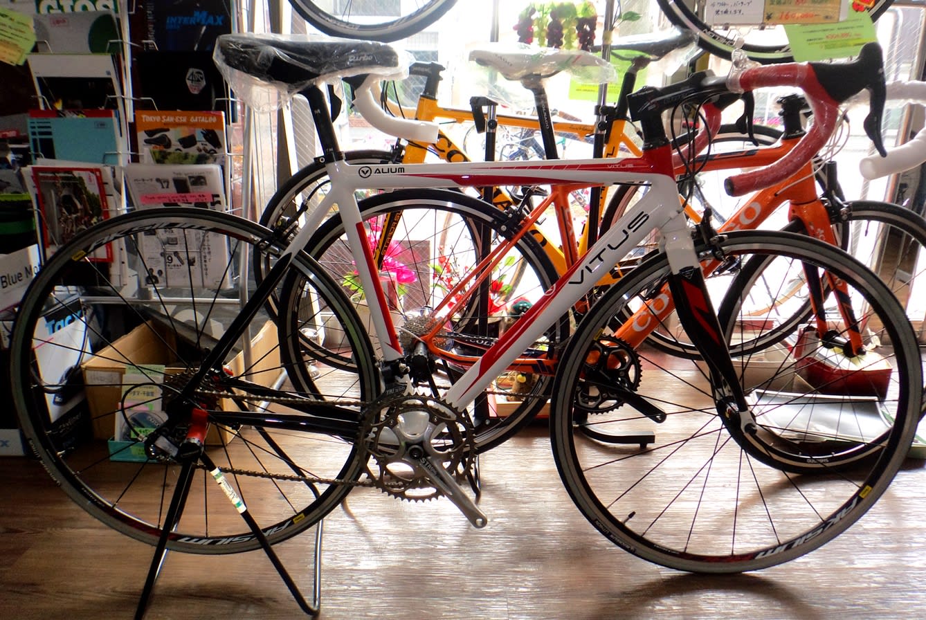 ビチューに希少パーツを付けたセミクラシックバイクが５０ Off シクル マーモット Cycles Marmotte