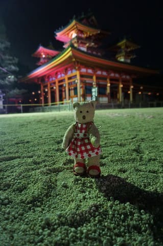 週末にライトアップされた東山岡崎エリア 平安神宮へ 夜の参拝 ネコのミモロのjapan Travel ｍｉｍｏｒｏ ｔｈｅ ｃａｔ Japan Travel