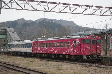 只見線の小出口では新津の国鉄形気動車が生きていた クハ481 103の駅巡り旅のページ