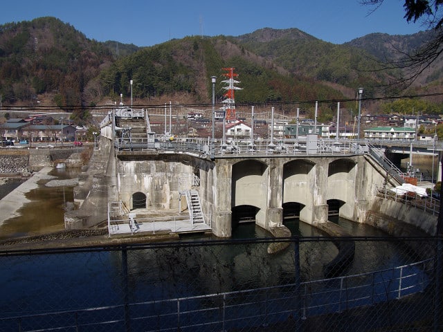 木曽ダム