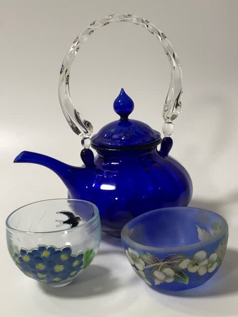 晩酌の友 352 青いガラス揃え 酔いどれおやじの我が儘 気ままな雑記帳