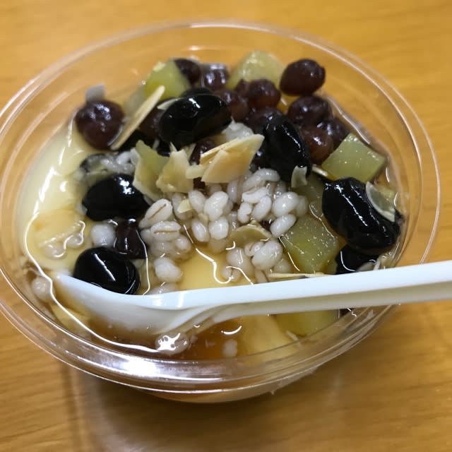 セブンイレブン 台湾スイーツ ５種具材のトウファ 私の映画玉手箱 番外編 なんということは無い日常日記