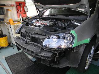 ゴルフ5 のヘッドライト交換 ねばらんブログ 欧州車 Benz Bmw Vw Audi Smartなどのパーツ チューニング専門店の日々です ゴルフ5 のヘッドライト交換 ねばらんブログ 欧州車 Benz Bmw Vw Audi Smartなどのパーツ チューニング専門店の日々です