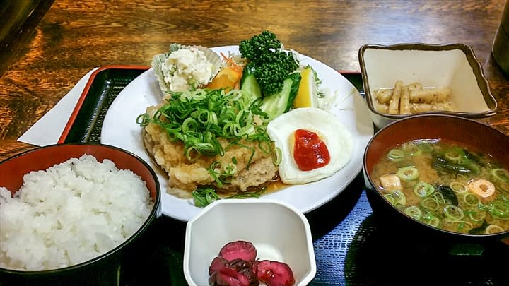 本日の昼食 和風ハンバーグ定食 馬馬虎虎