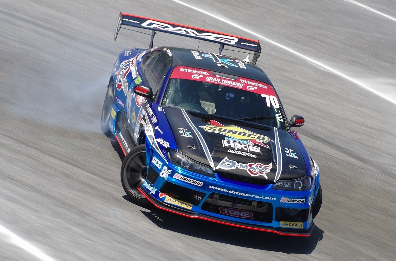 ①D-MAX横井昌志S15ボディLED付＆②ドリパケスープラRTR白フルセット新 ①D-MAX横井昌志S15ボディLED付＆②ドリパケスープラRTR白フル