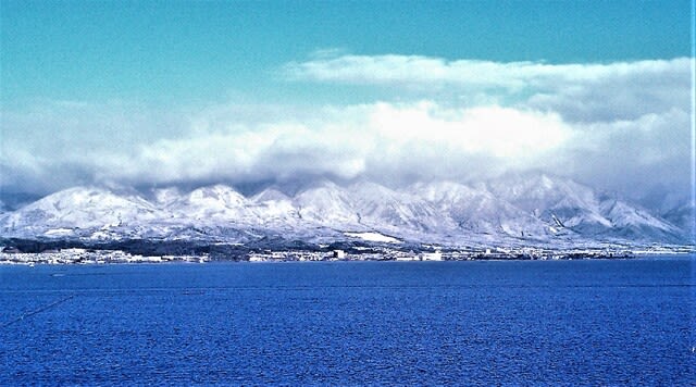 睦月・正月19日（水）麓まで真っ白な比良山系 - びわ湖・勝手気ままな日々！