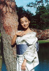 浴衣を着ても色気を表現 ポートレート スタジオ ファイン 美しい日本女性 モデル 女優 舞妓 芸妓 の写真と映像 日本の映画 映像と演劇 日本の文明 文化 芸術 自然景観
