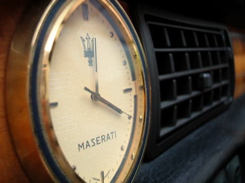 時計 Maserati の時計 Radioasis