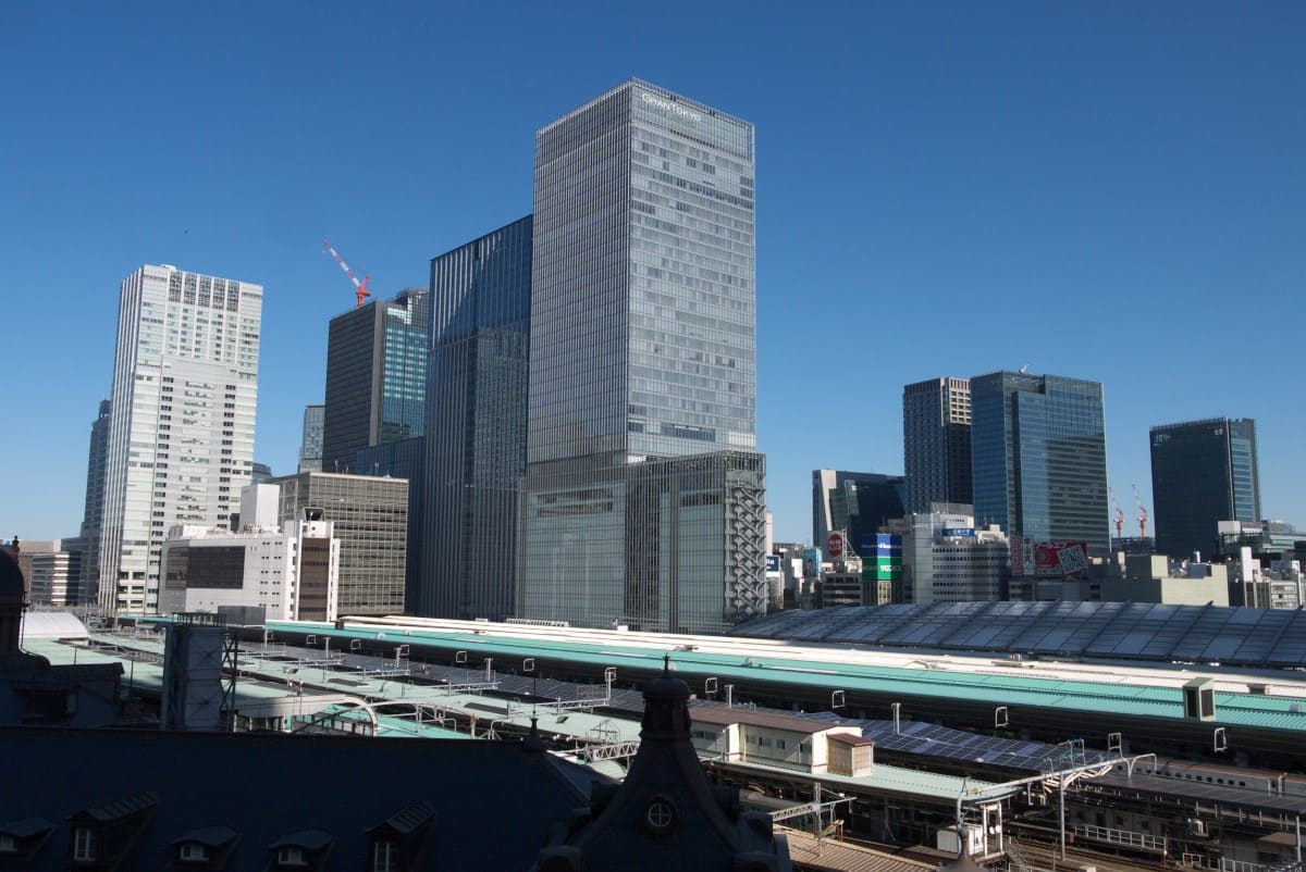 １１月のｊｐタワー ６階ｋｉｔｔｅガーデンとｊｒ東京駅丸の内駅前広場 ｐａｒｔ４ 緑には 東京しかない