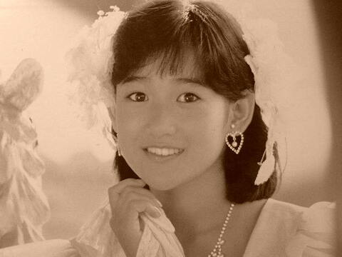 永遠のアイドル岡田有希子さんの紹介 ユッコのページ