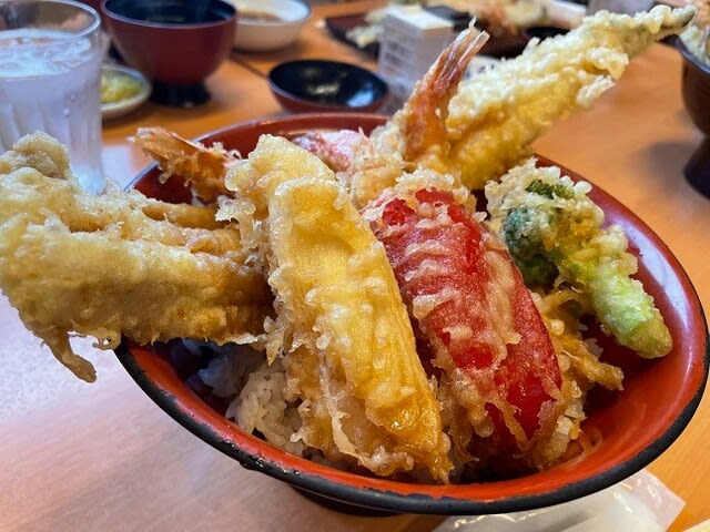 天ぷら 鎧 でボリューム満点の 海老穴子丼 をいただく ウ ウマ な生活 天ぷら 鎧 でボリューム満点の 海老穴子丼 をいただく ウ ウマ な生活