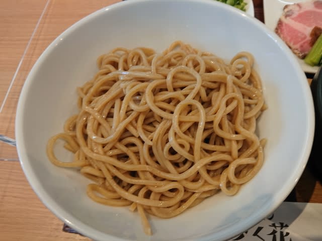 歩く花 豊橋 B級グルメ外食日記