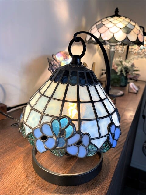 小さなティファニーランプ (06/29) - Stained Glass : Stained