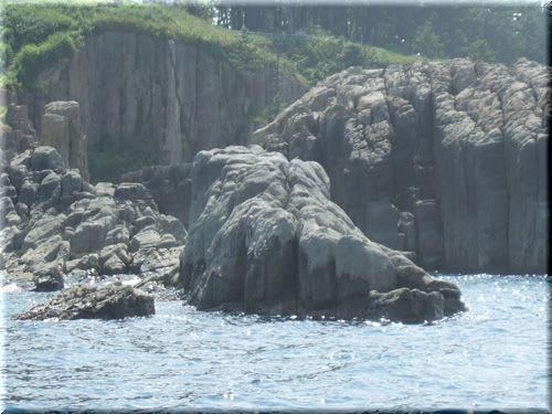 東尋坊のライオン岩 見て歩記 東尋坊のライオン岩 見て歩記