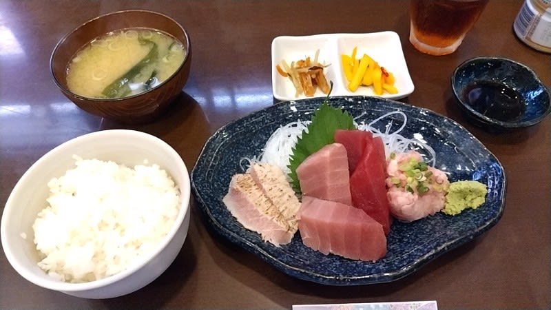どんや宝:まぐろづくし定食
