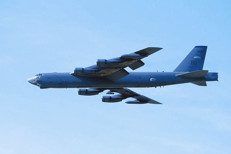 B-52 戦略爆撃機【軍装備】