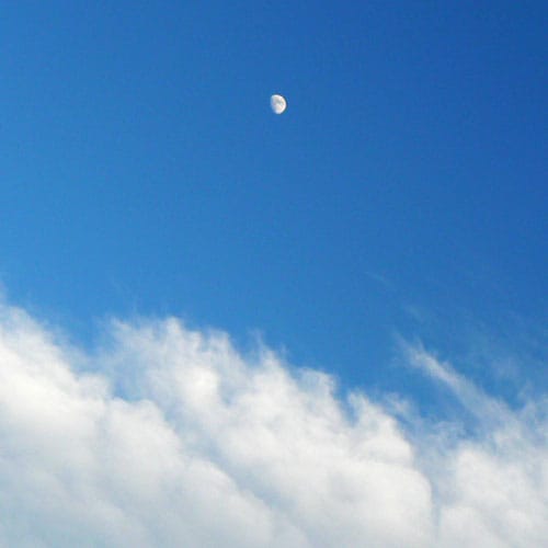 月や空の言葉 薄月 青空百景