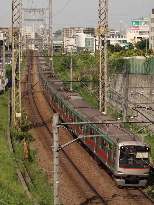 撮影記録 田園都市線 江田駅 市が尾駅間 17 5 21 Tkm 69が静まる日