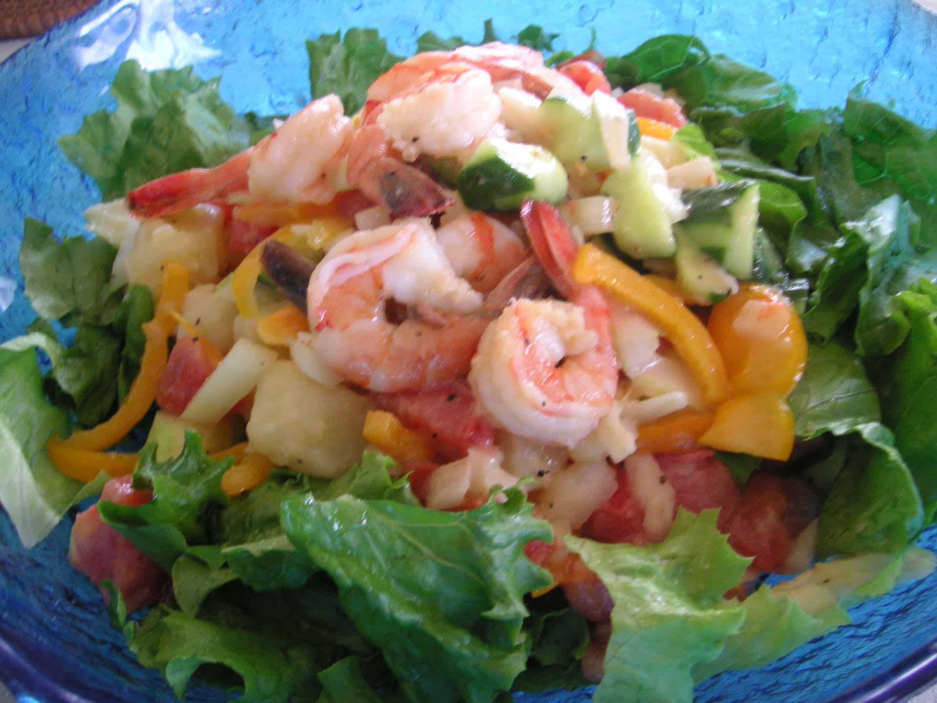 骨付きはそれだけでご馳走に見えるね くみこさんが食べてるご飯