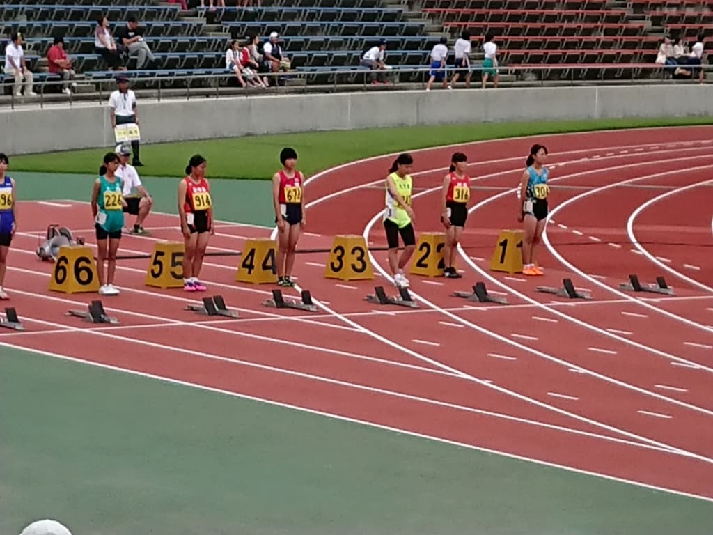 通信陸上 1年女子100m決勝 大月東中学校 美登里の日々 通信陸上 1年女子100m決勝 大月東中学校 美登里の日々