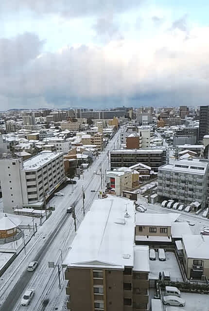 福岡は大雪とコロナ急増