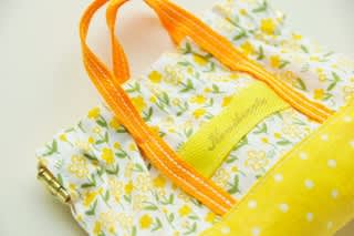 黄色い花のパクポと掲載誌 ｋｏｍｉｈｉｎａｔａ の手作り 布小物