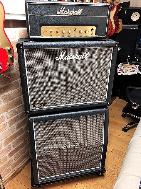 Marshall1922とDV MARK - Guitars On Broadway