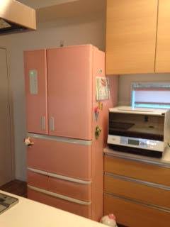 冷蔵庫がピンクだったら可愛いですね - カラー冷蔵庫で毎日おしゃれに！