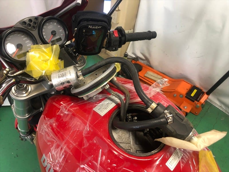 DUCATI  ドゥカティ☆モンスター☆フューエルタンク☆純正