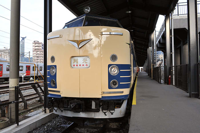 九州鉄道記念館で見たクハネ581-8。 583系 #3 - 鉄風味な写真日記 九州鉄道記念館で見たクハネ581-8。 583系 #3 - 鉄風味な写真日記
