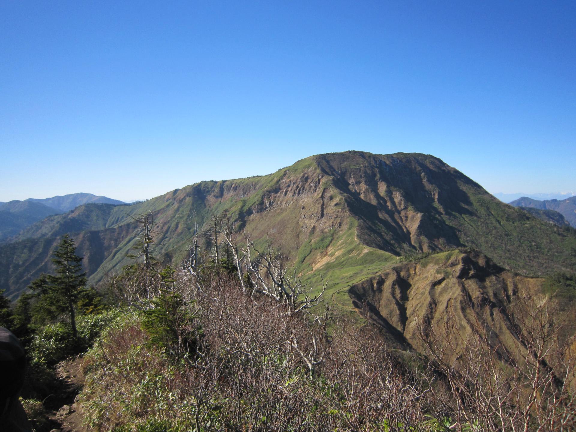 山紀行 巻機山 苗場山 14 10 18 一人シニアの漫遊記