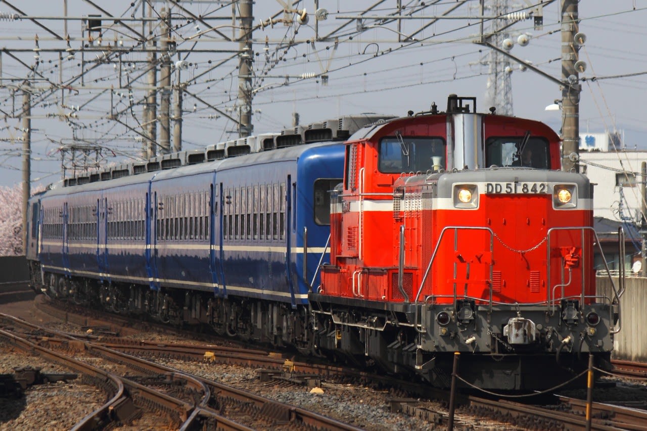 Dd51 842牽引12系返却 ちょっとそこらに出掛けてくる Dd51 842牽引12系返却 ちょっとそこらに出掛けてくる