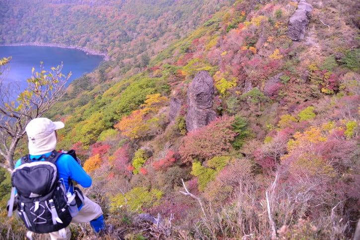 霧島 大浪池 の 紅葉 黄葉 延岡の山歩人ｋ