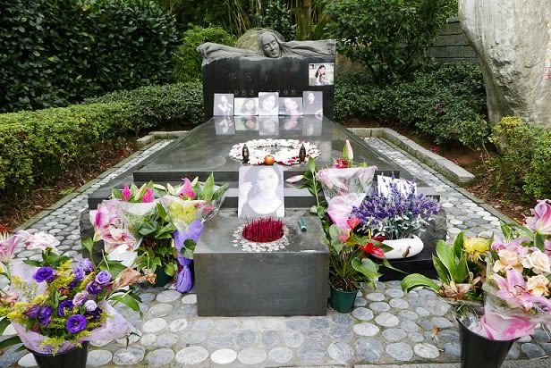 久しぶりの台湾旅行 5 テレサ テンのお墓参り 映画が中心のブログです