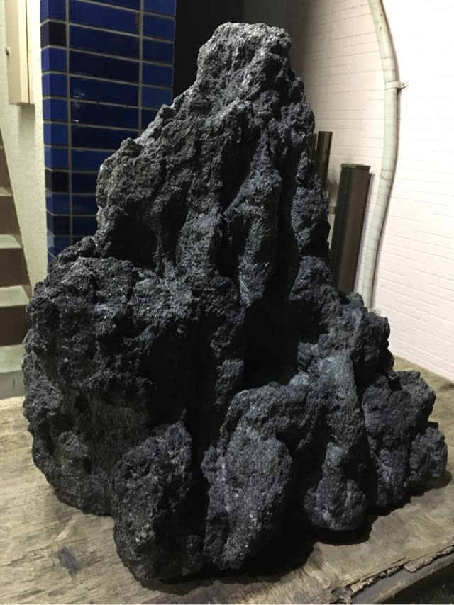 中古ADA雲山石 横45cm 高さ51cm - モンスターアクアリウム 中古ADA雲山石 横45cm 高さ51cm - モンスターアクアリウム