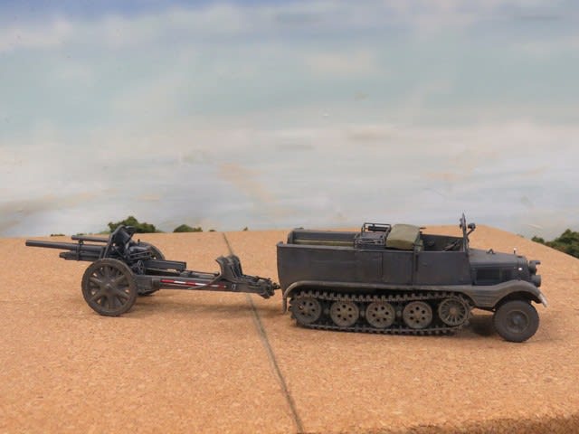 1/35 3tハーフトラック、10.5㎝ leFH1８榴弾砲 - たとえば模型道楽