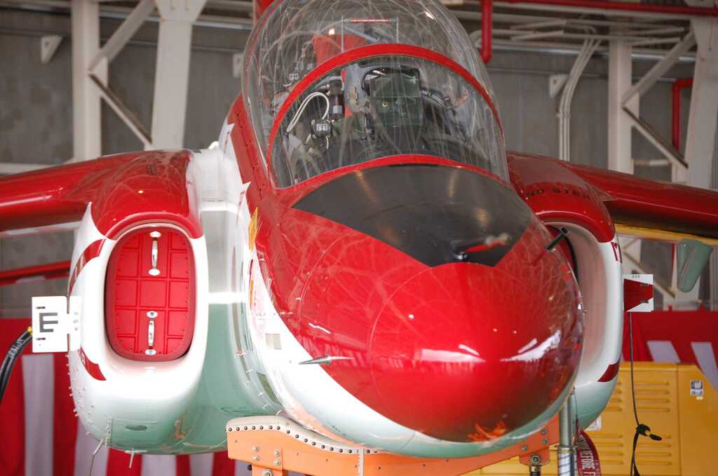 航空自衛隊 T-4 コクピット(航空祭での撮影) - 船と飛行機と 航空自衛隊 T-4 コクピット(航空祭での撮影) - 船と飛行機と