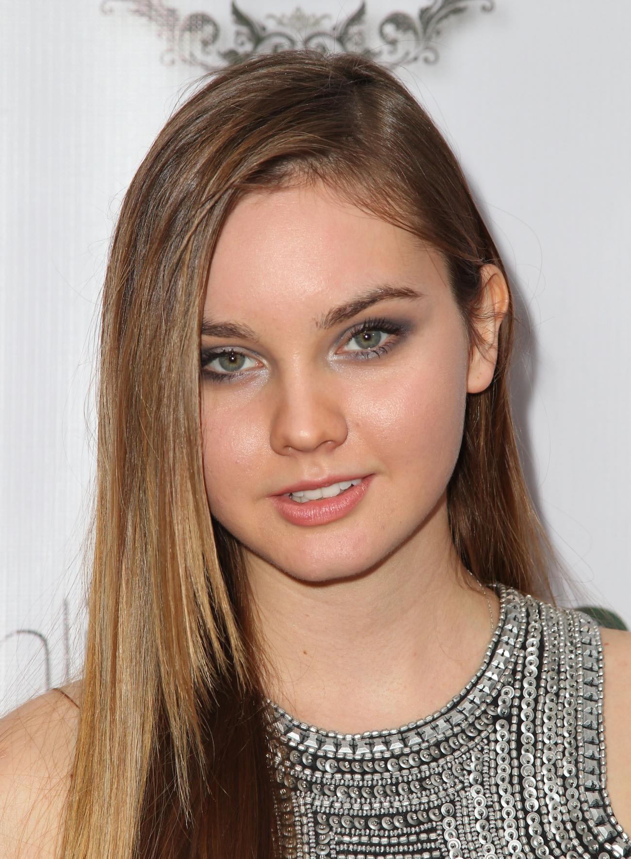 Liana Liberato 3rd Annual Unlikely Heroes Awards Dinner And Gala November 8 14 Favorite Celebrity Pictures