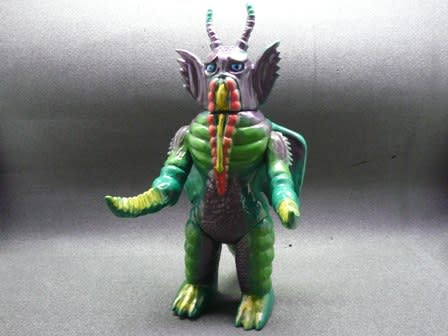 ゼミストラー - 怪しい隣人 ~ウルトラ怪獣ソフビ~ ゼミストラー - 怪しい隣人 ~ウルトラ怪獣ソフビ~
