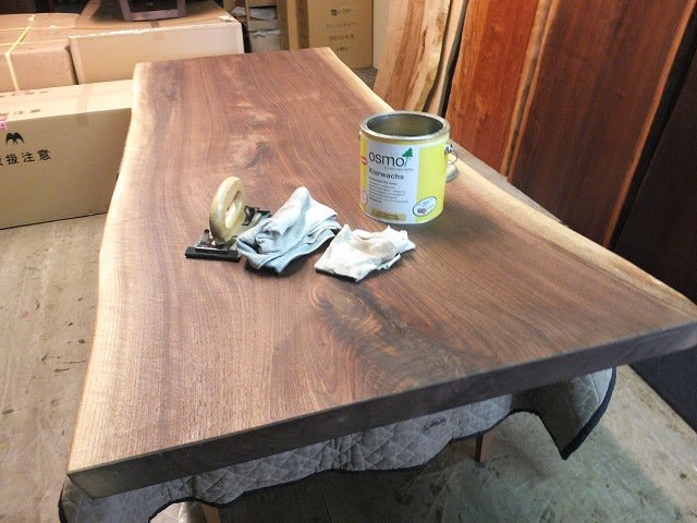 １３６、一枚板テーブル、オイル仕上げとウレタン仕上げどっちがいいの 