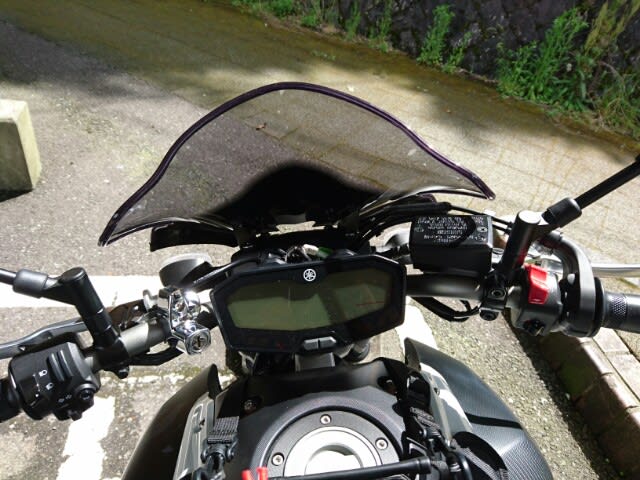 Mt 07 Mraスクリーン スモーク 七転び八起きな日々