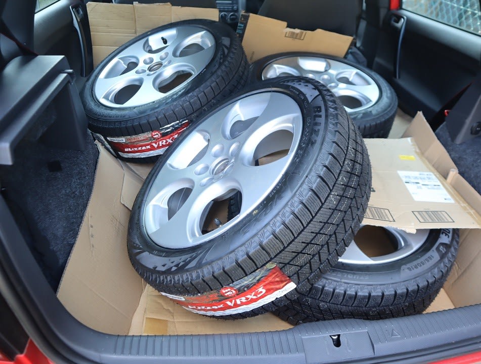 VWポロGTI(9N)、一足早くスタッドレスタイヤとホイールを準備 VWポロGTI(9N)、一足早くスタッドレスタイヤとホイールを準備