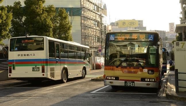 神奈川を横断 路線バス乗り継ぎ旅 バスの部屋