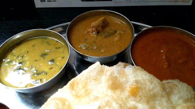 ボーディセナ:日替わりカレー3種